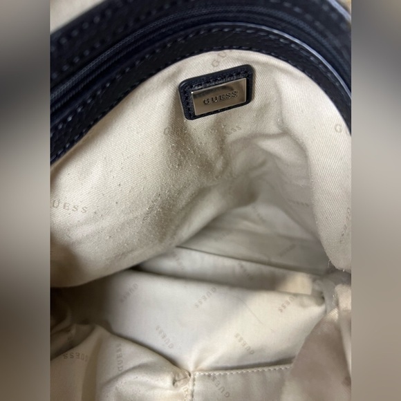 BIN047.10 Guess Hobo Crossbody Bag Tricolor - Picture 5 of 6